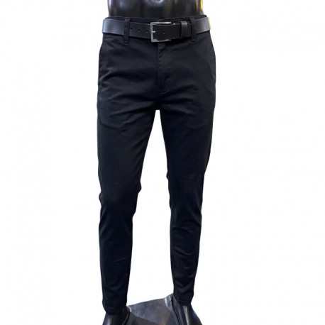 Pantalón Formal Semi‑Entubado en Drill Elástico para Hombre